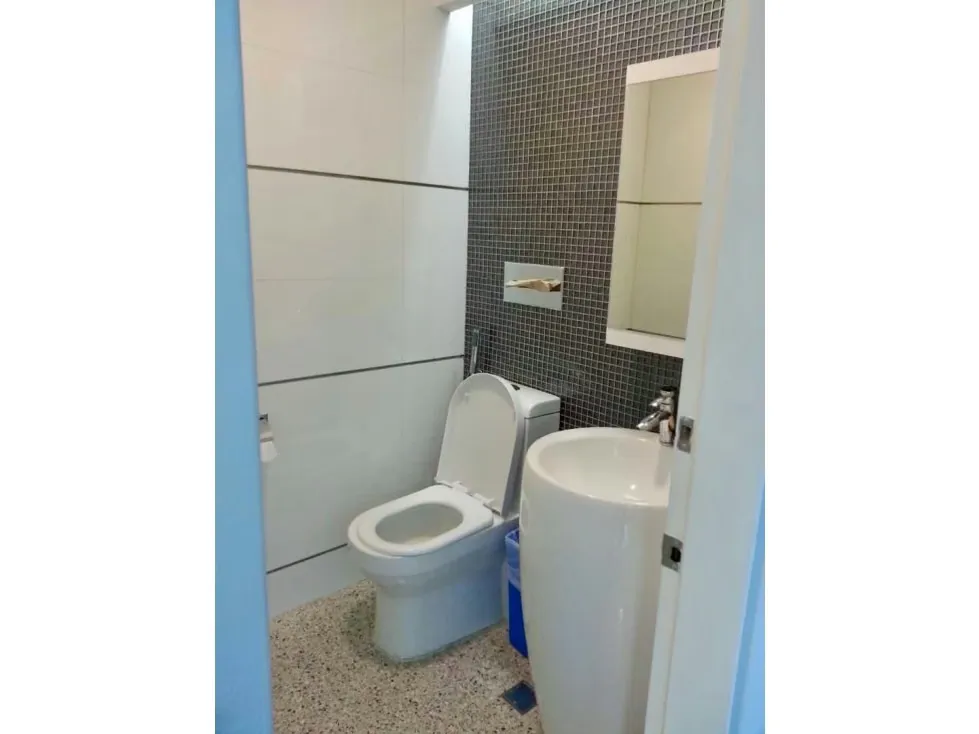 Se vende oficina 228M2/4b/Boleita norte/ - 12