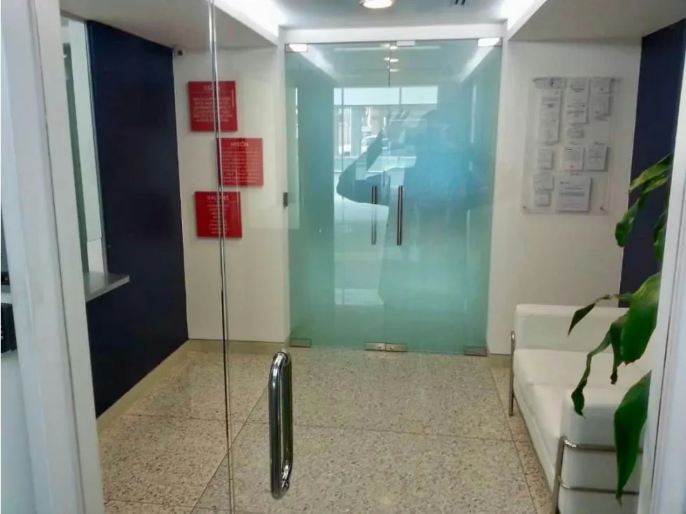 Se vende oficina 228M2/4b/Boleita norte/ - 3