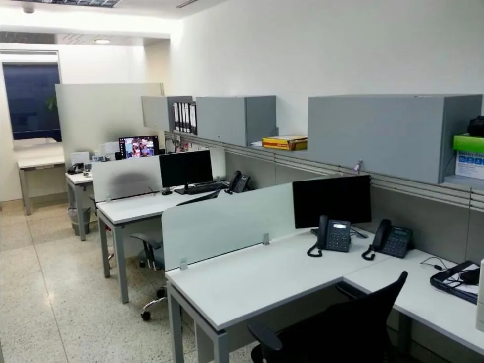 Se vende oficina 228M2/4b/Boleita norte/ - 8