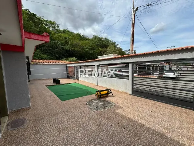 Casa En Venta Urb El Morro II San Diego - 2