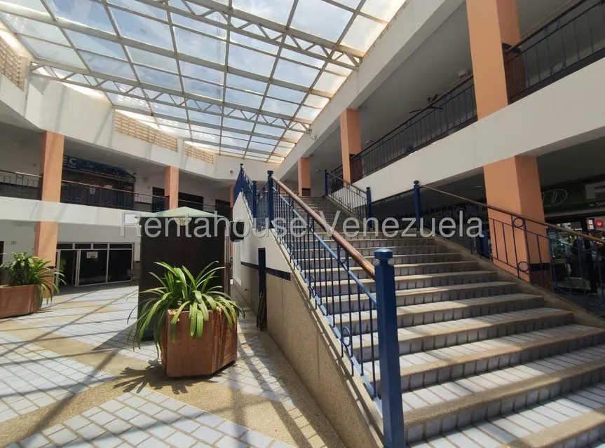 Local Comercial en Venta en La Costanera, Miranda - 2