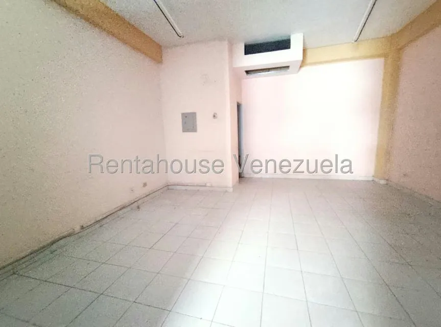 Local Comercial en Venta en La Costanera, Miranda - 11
