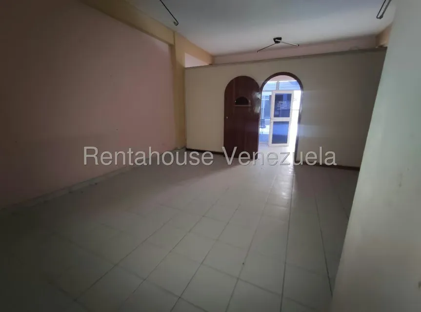 Local Comercial en Venta en La Costanera, Miranda - 12