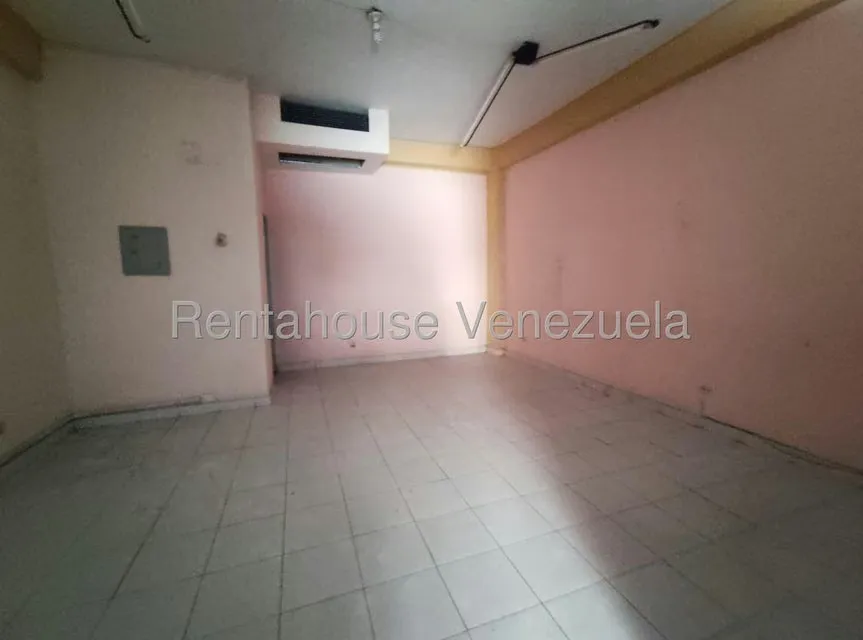 Local Comercial en Venta en La Costanera, Miranda - 10