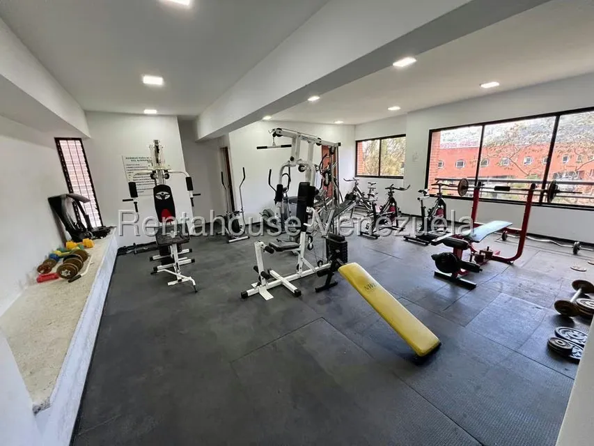 Apartamento (Duplex) en Venta en La Boyera, Distrito Metropolitano - 36