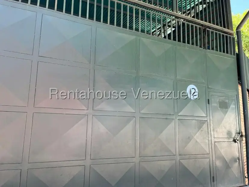 Comercial (Galpon - Deposito) en Alquiler en Guatire, Miranda