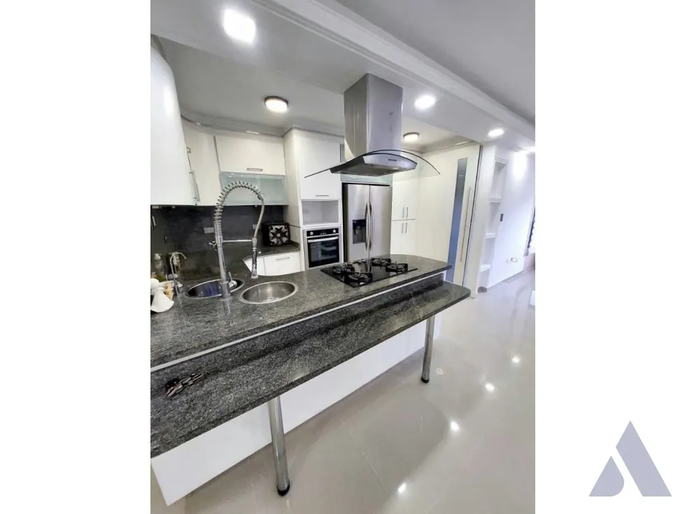 Vendo apartamento remodelado 98m2 Las Minas 4317 - 2