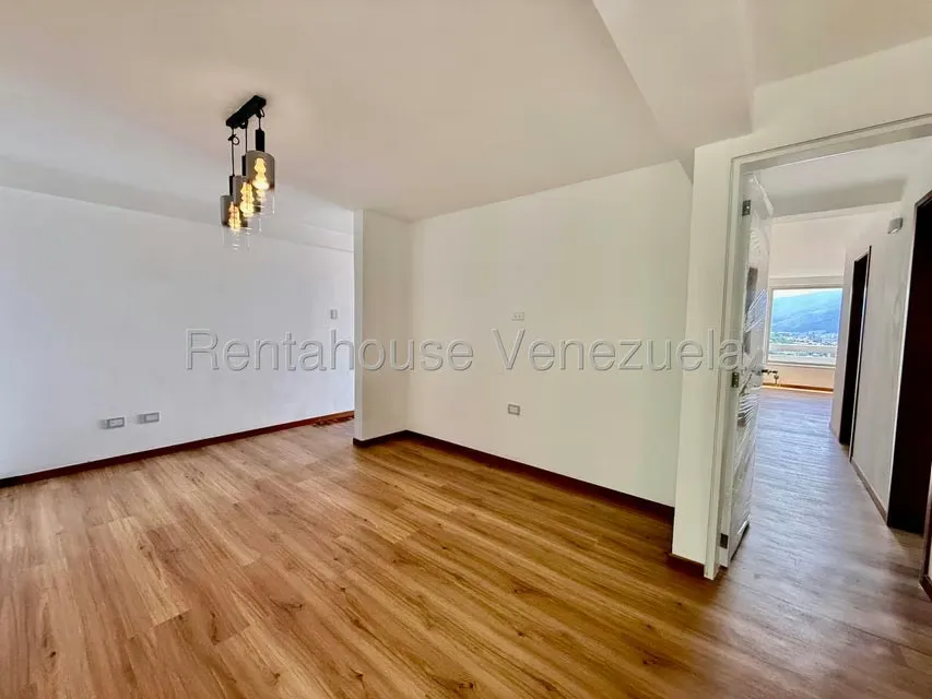Apartamento (1 Nivel) en Venta en Santa Ines, Distrito Metropolitano - 24
