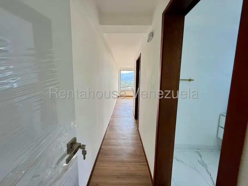 Apartamento (1 Nivel) en Venta en Santa Ines, Distrito Metropolitano - 25
