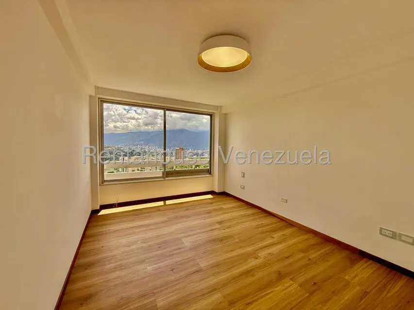 Apartamento (1 Nivel) en Venta en Santa Ines, Distrito Metropolitano - 26