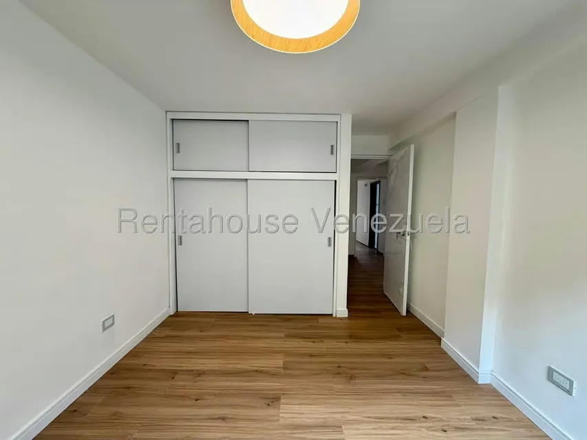 Apartamento (1 Nivel) en Venta en Santa Ines, Distrito Metropolitano - 36