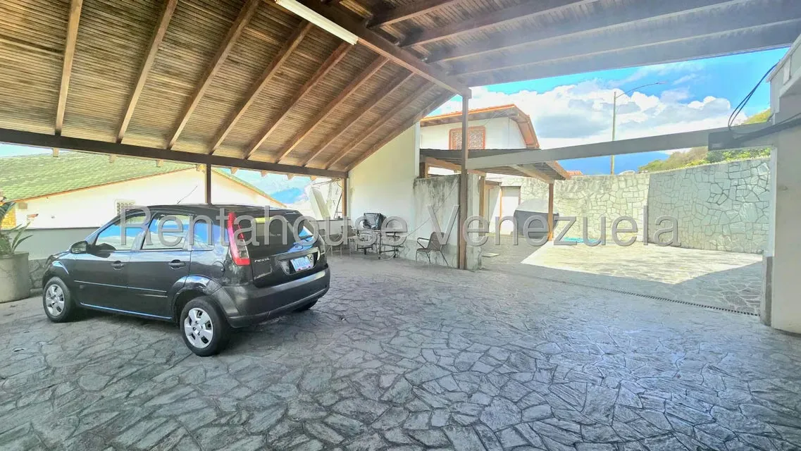 Casa (Multipes Niveles) en Venta en Colinas de Los Chaguaramos, Distrito Metropolitano - 32