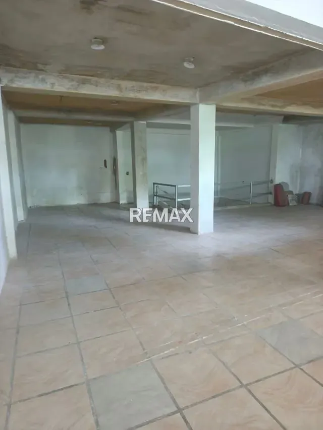 LOCAL COMERCIAL EN ALQUILER - 6