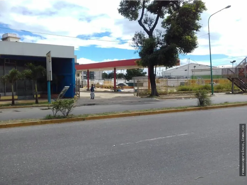 Centro Comercial en Barquisimeto C-893960 - 5