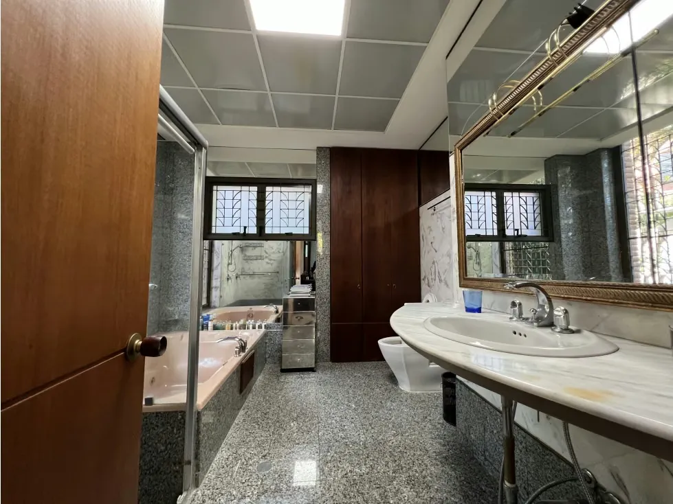 Se vende PB 420m2 4h+2s/5b+s/7p/Altamira/5789 - 13