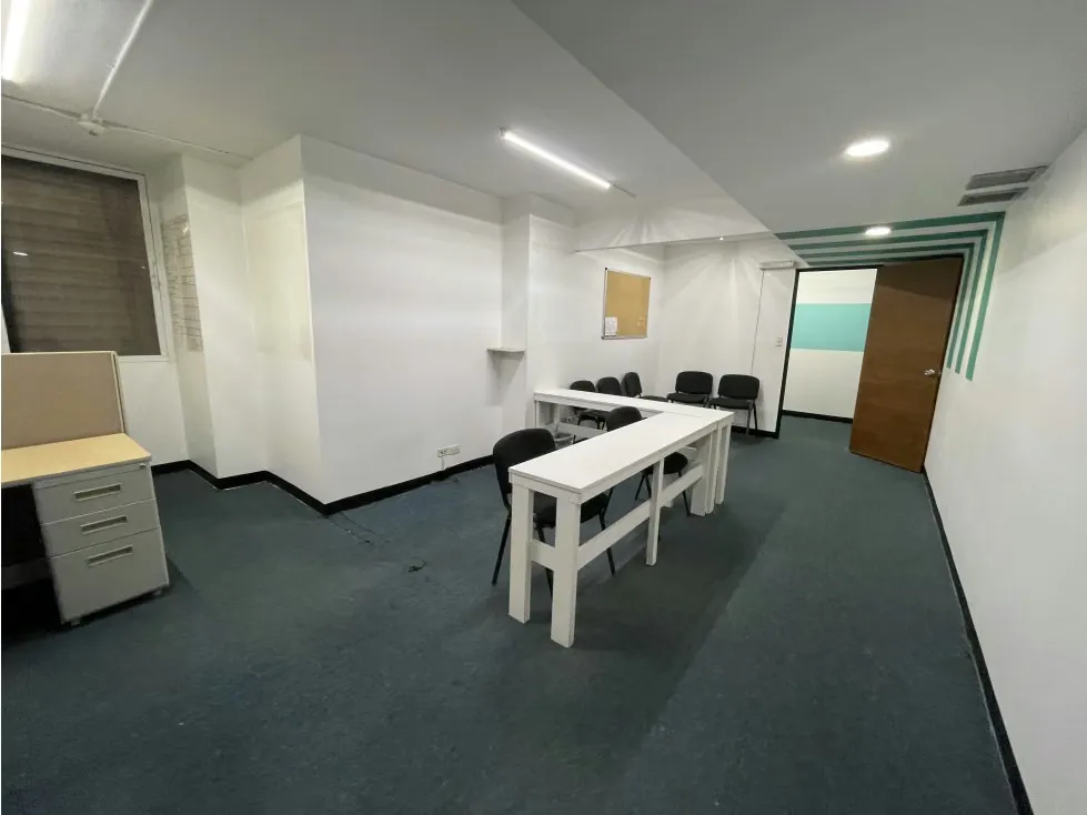 Vendo/alquilo oficina 234m2 Torre Roraima 8296 - 21