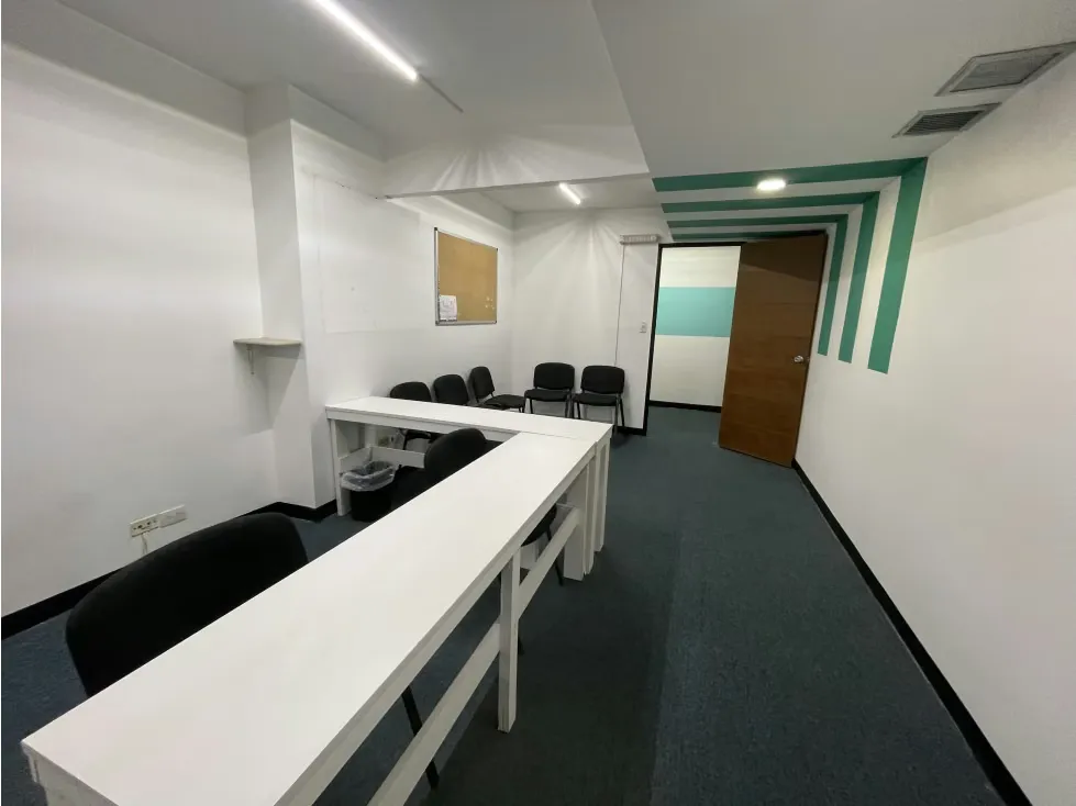 Vendo/alquilo oficina 234m2 Torre Roraima 8296 - 22