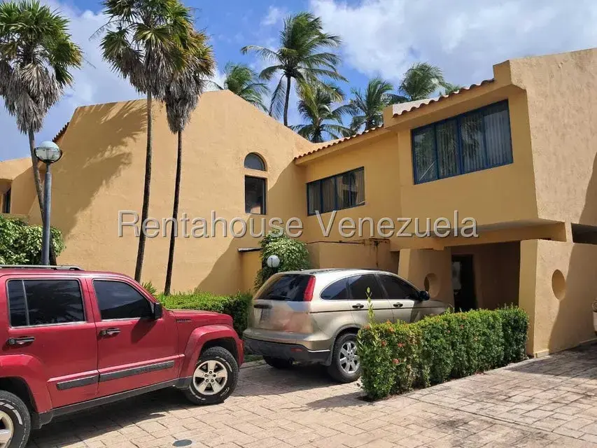 Townhouse (Duplex) en Venta en Tucacas, Falcon - 4