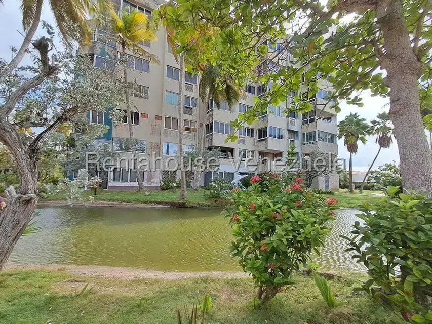 Townhouse (Duplex) en Venta en Tucacas, Falcon - 47