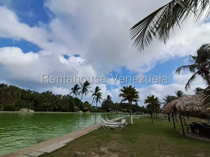 Townhouse (Duplex) en Venta en Tucacas, Falcon - 61