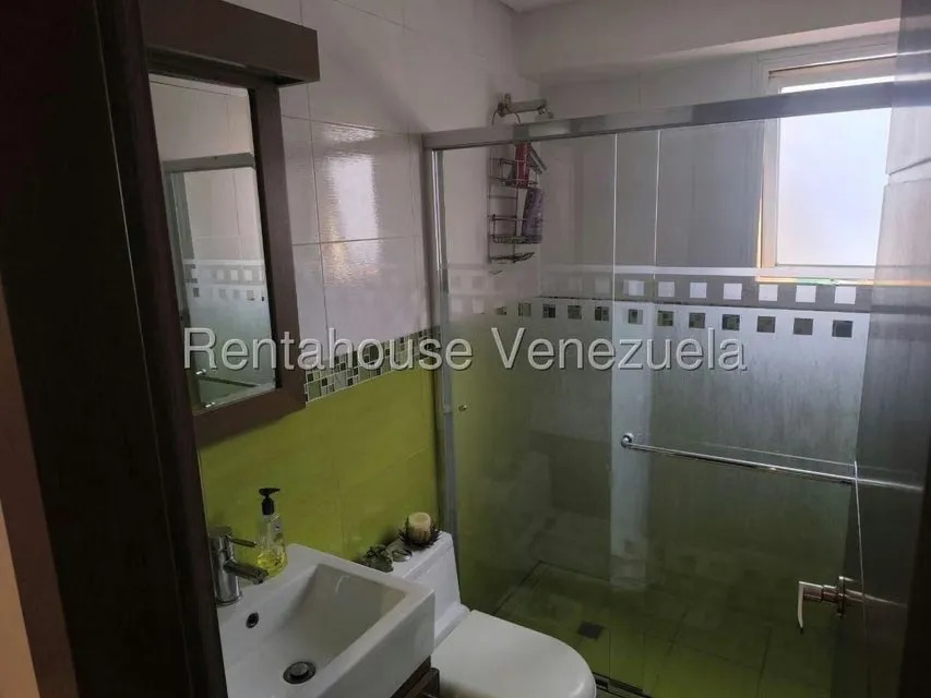 Apartamento (Duplex) en Venta en Lomas del Sol, Distrito Metropolitano - 30