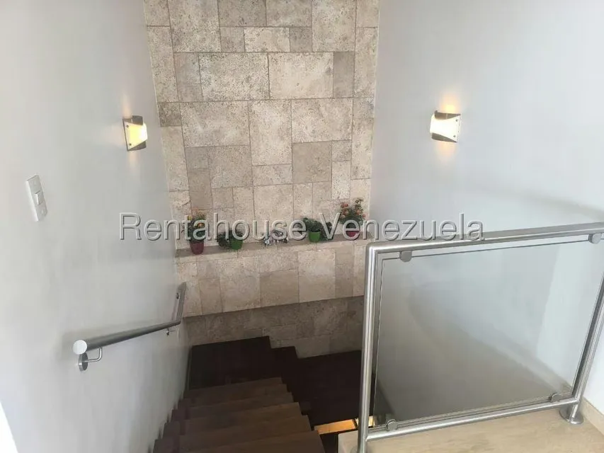 Apartamento (Duplex) en Venta en Lomas del Sol, Distrito Metropolitano - 41