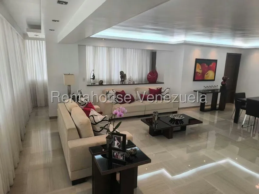 Apartamento (Duplex) en Venta en Lomas del Sol, Distrito Metropolitano - 5