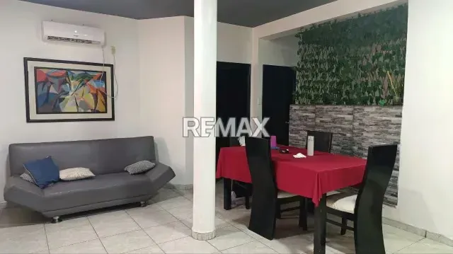 CASA EN VENTA, UBICADA EN LA URBANIZACION COROMOTO A 2 CUADRAS DE LA AVENIDA PRINCIPAL - 10