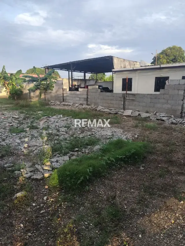 Vendo Terreno Ubicado en Barrio Bolívar