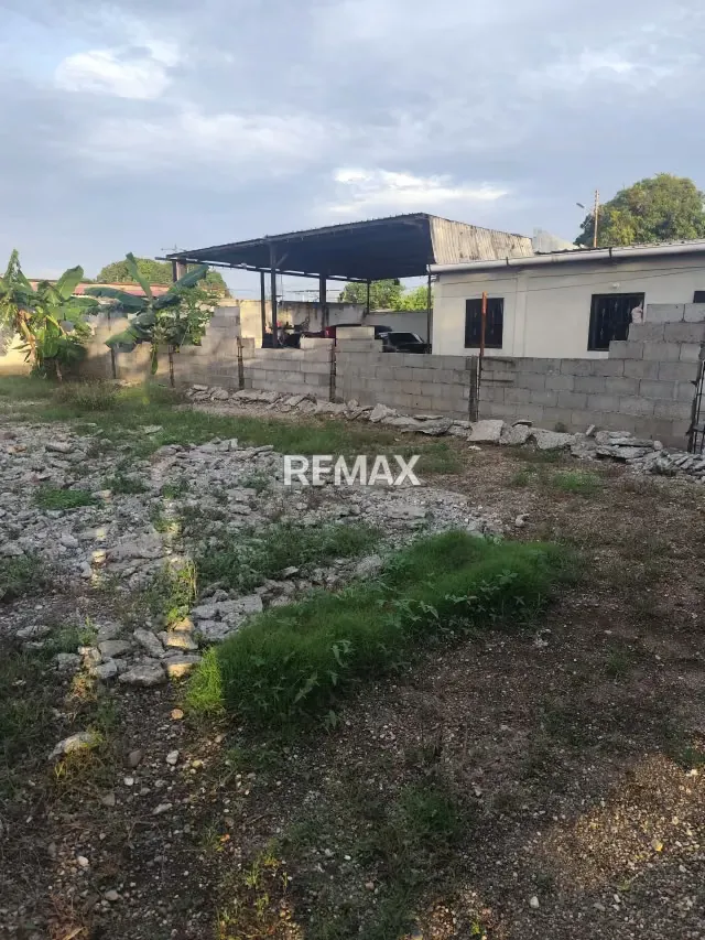 Vendo Terreno Ubicado en Barrio Bolívar