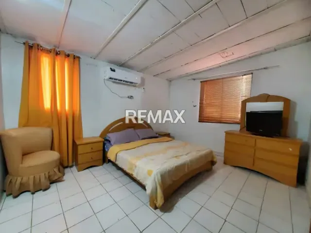 SE VENDE CASA COMERCIAL URBANIZACIÓN SAN JACINTO ZONA NORTE MARACAIBO - 4