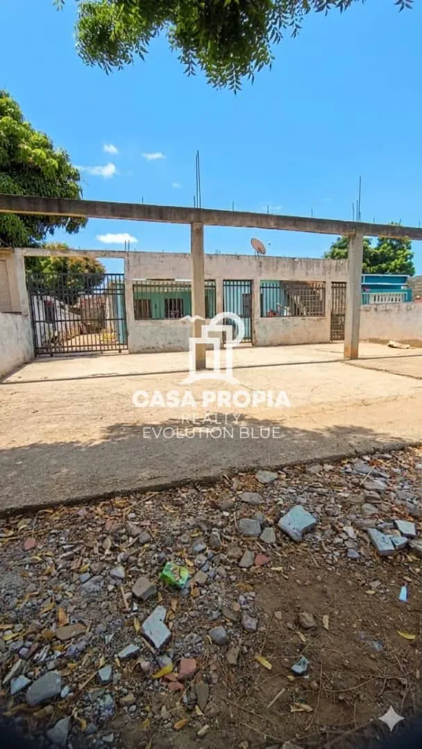 Casa en el Manzanillo obra gris