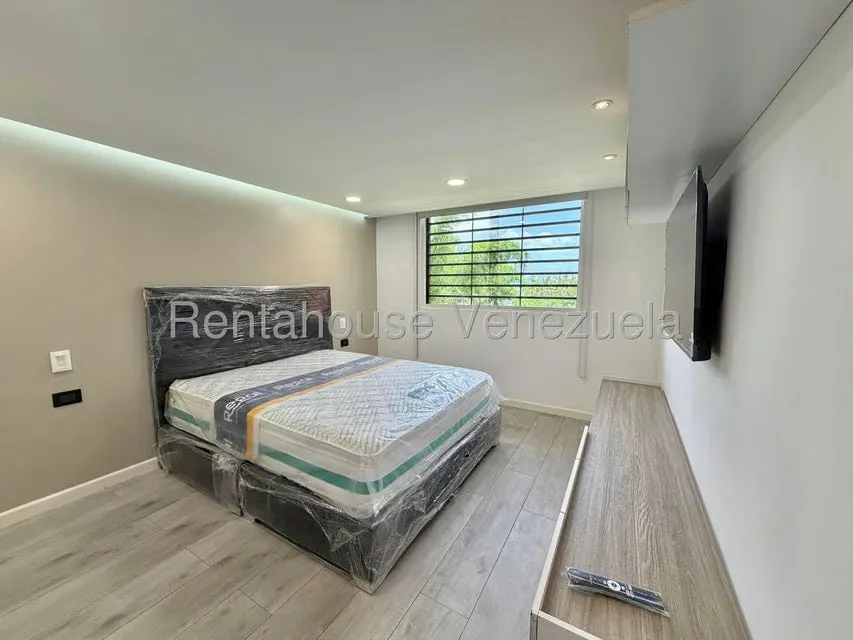 Apartamento (1 Nivel) en Venta en Colinas de La Tahona, Distrito Metropolitano - 13