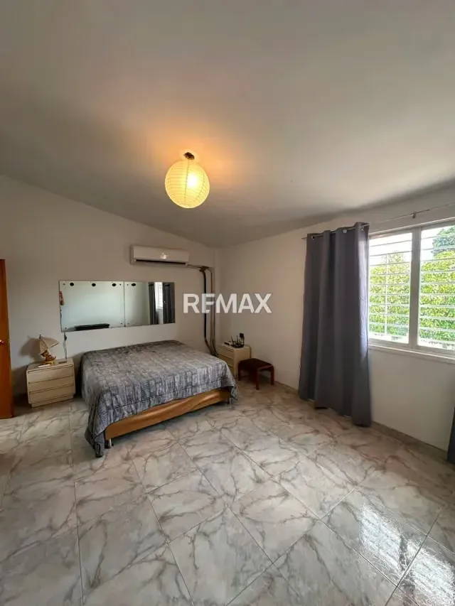 En Venta Espectacular Quinta con Piscina en Venta – Turmero! - 12