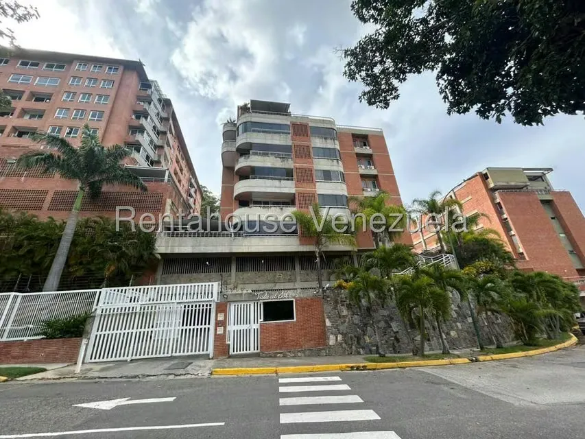 Apartamento (1 Nivel) en Alquiler en Lomas del Sol, Distrito Metropolitano