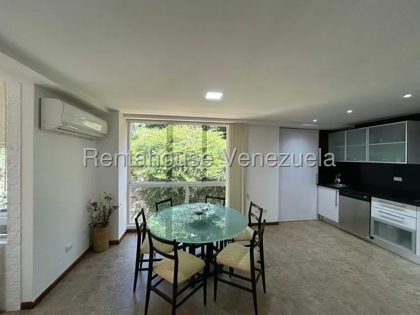 Apartamento (1 Nivel) en Alquiler en Lomas del Sol, Distrito Metropolitano - 30