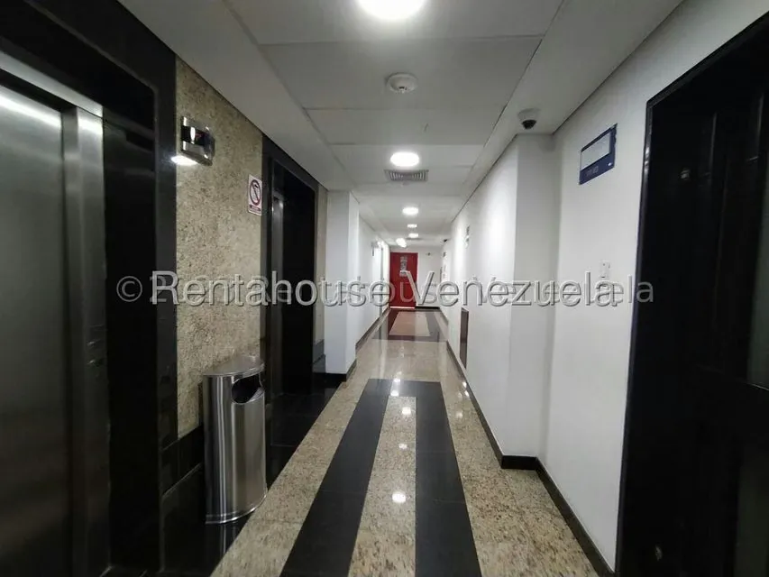 Oficina en Alquiler en La Lagunita Country Club, Distrito Metropolitano