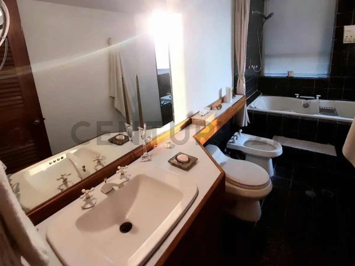 Alquiler de Apartamento PH Dúplex en la Castellana Caracas Exclusivo - 11