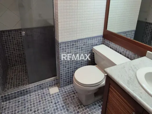 APARTAMENTO EN ALQUILER - TERRAZAS DEL AVILA CALLE 4 - 7