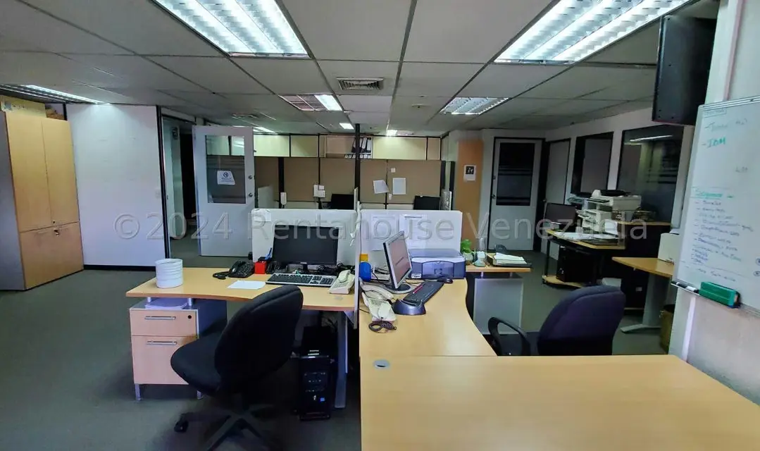 Oficina en Venta en La Trinidad, Distrito Metropolitano - 35