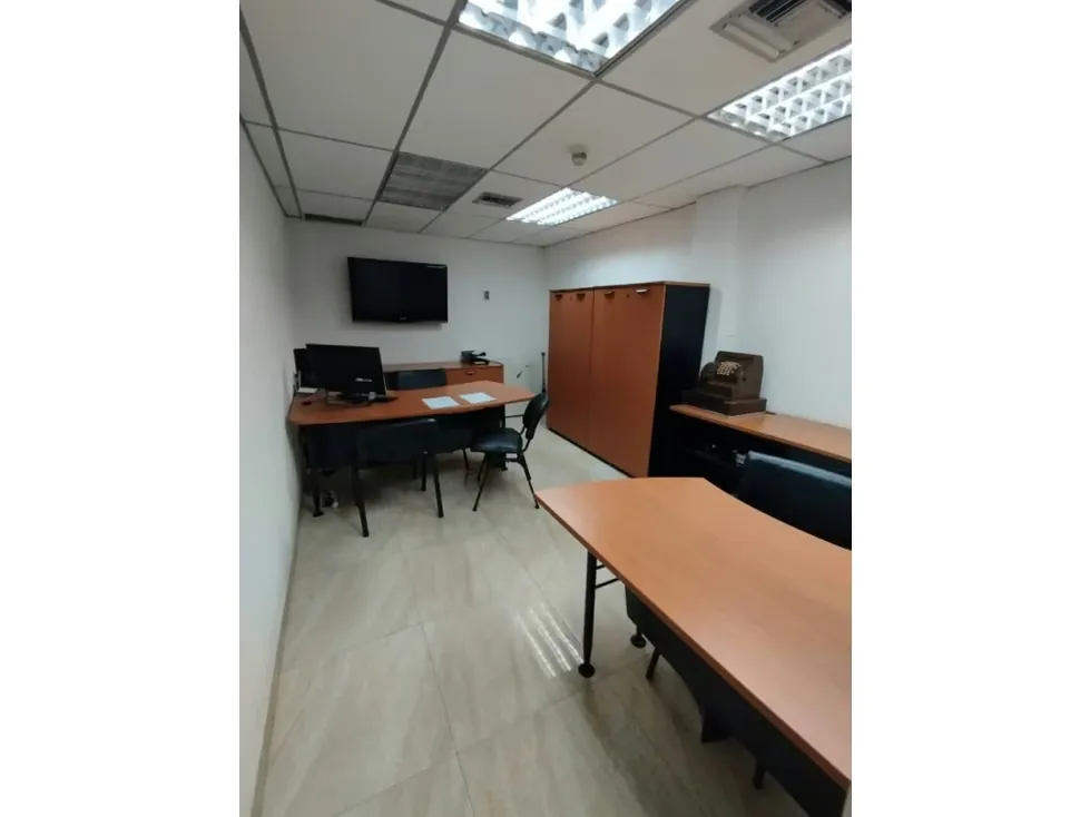 Vendo galpón 933m2 Puente Hierro 8408 - 5