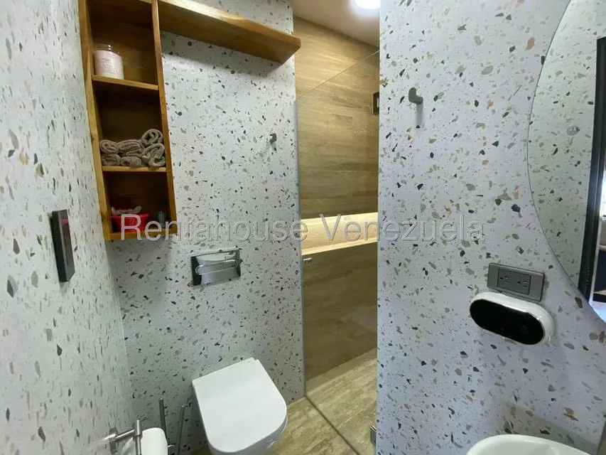 Apartamento (1 Nivel) en Venta en Santa Ines, Distrito Metropolitano - 24