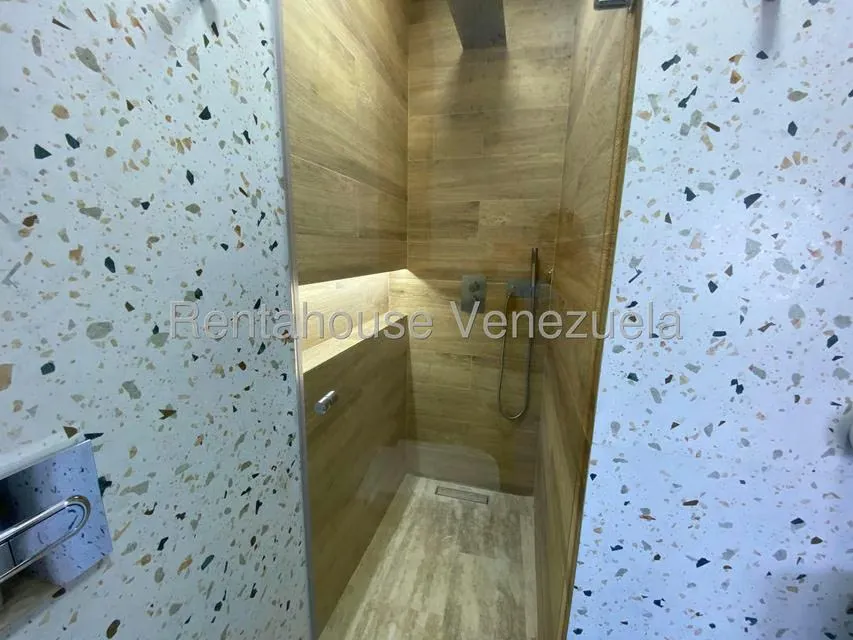 Apartamento (1 Nivel) en Venta en Santa Ines, Distrito Metropolitano - 25