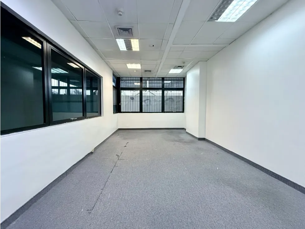 Alquilo oficina corporativa 369m2 Av. Ppal de Los Ruices 1139 - 13