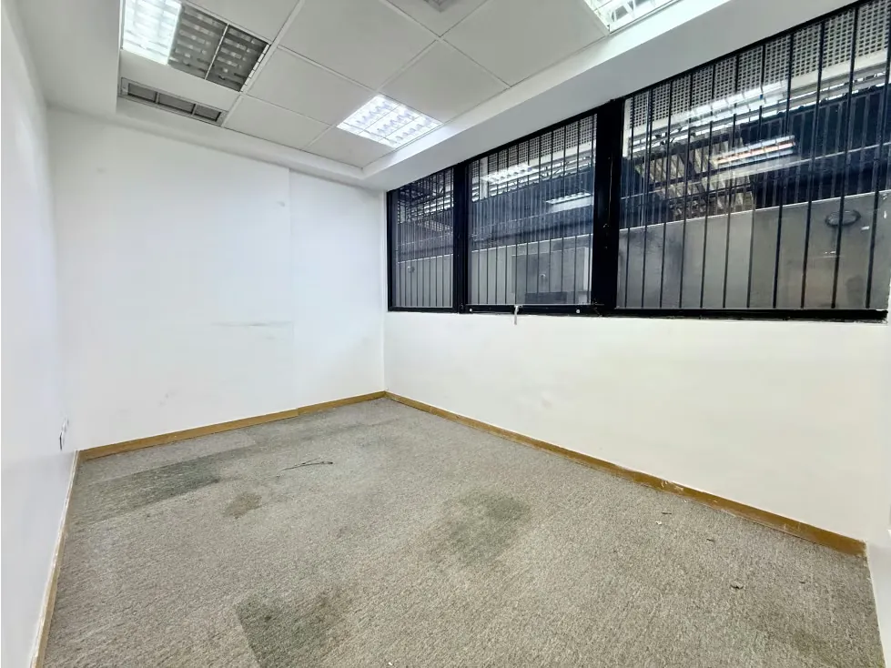 Alquilo oficina corporativa 369m2 Av. Ppal de Los Ruices 1139 - 15