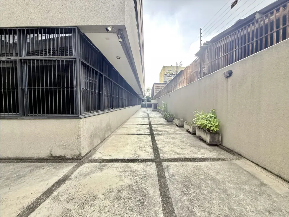 Alquilo oficina corporativa 369m2 Av. Ppal de Los Ruices 1139 - 19