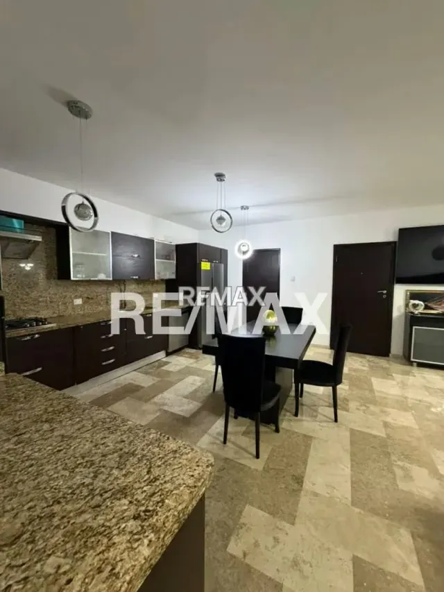 EN VENTA APARTAMENTO PLAZA CAMPO - 4