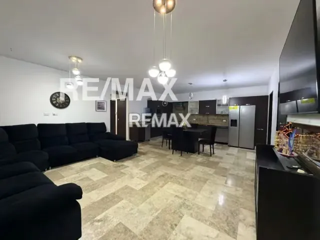 EN VENTA APARTAMENTO PLAZA CAMPO - 5