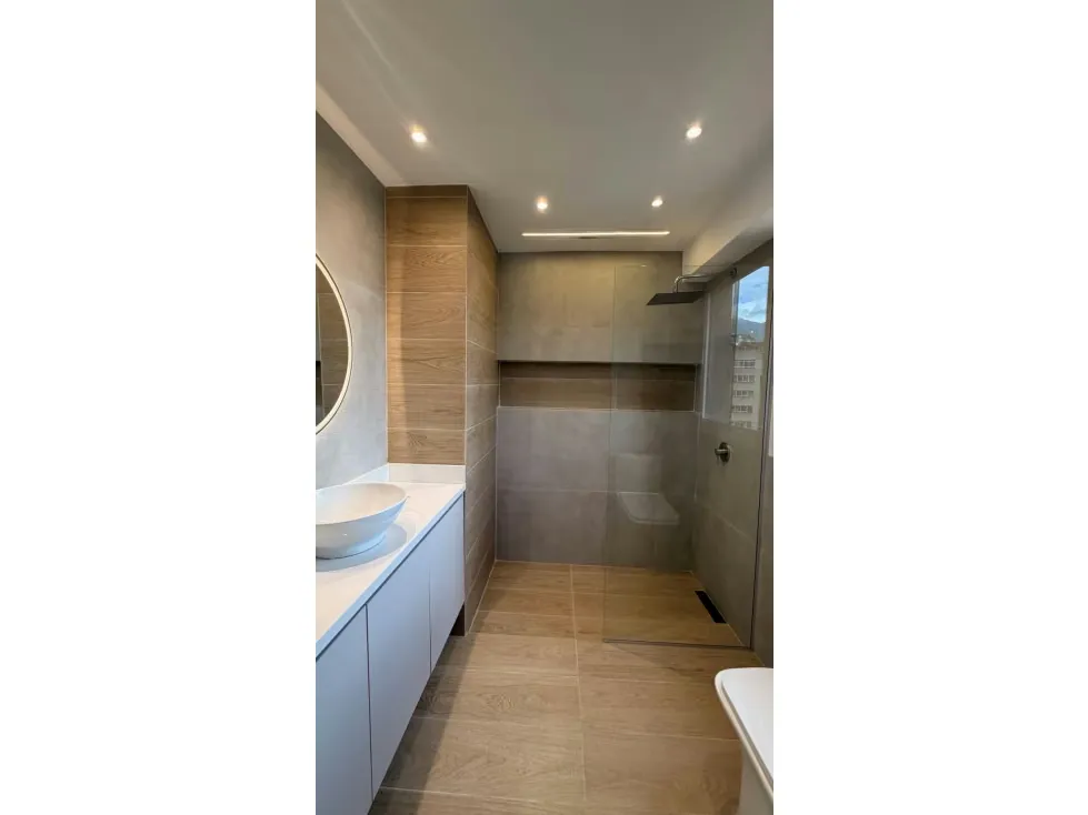 Apartamento en Alquiler en Colinas De Bello Monte de 1h,2B,1E 62m2 - 42