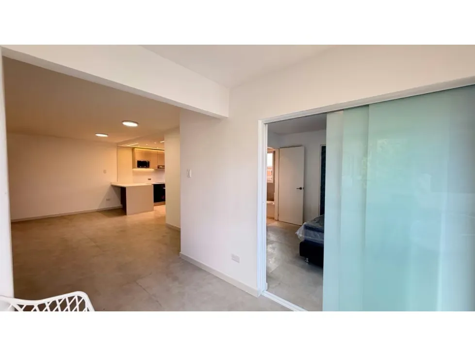 Apartamento en Alquiler en Colinas De Bello Monte de 1h,2B,1E 62m2 - 44